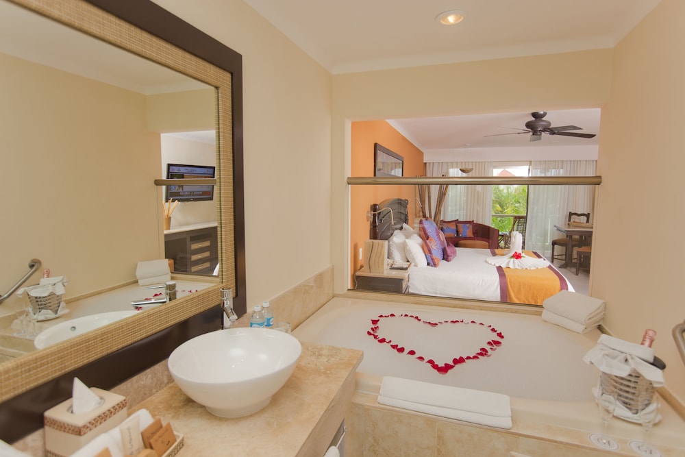 El Dorado Royale A Spa Resort All Inclusive 82/83