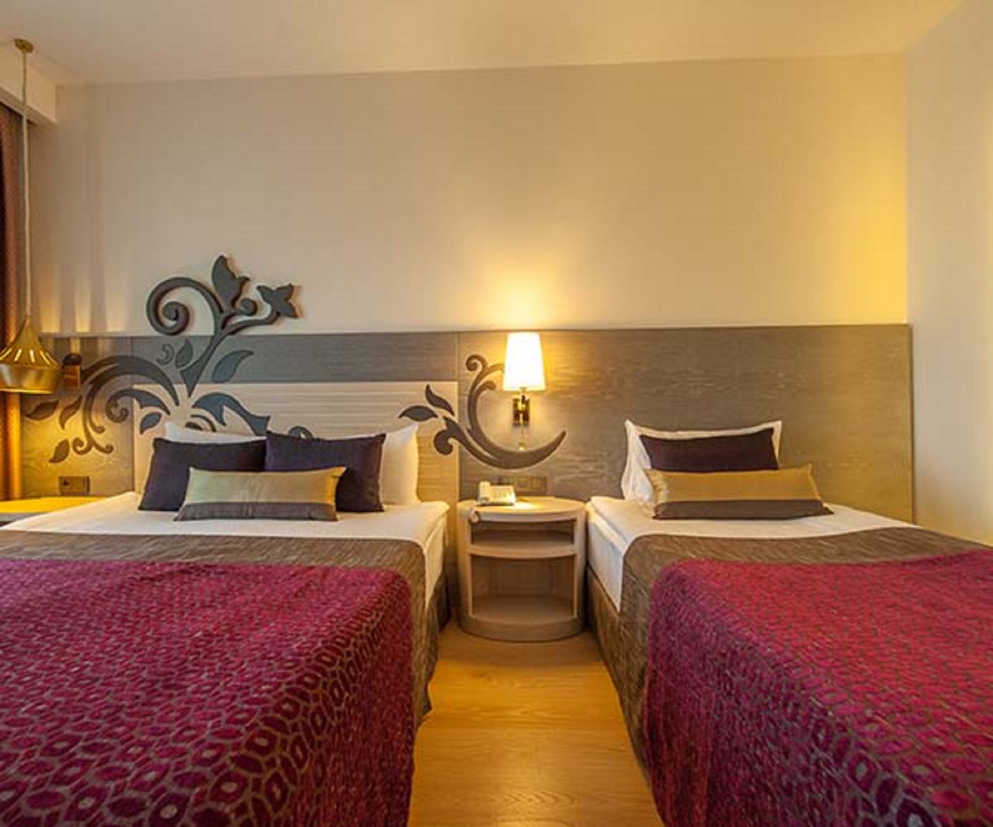 Room, Single, Lateral Side Sea View