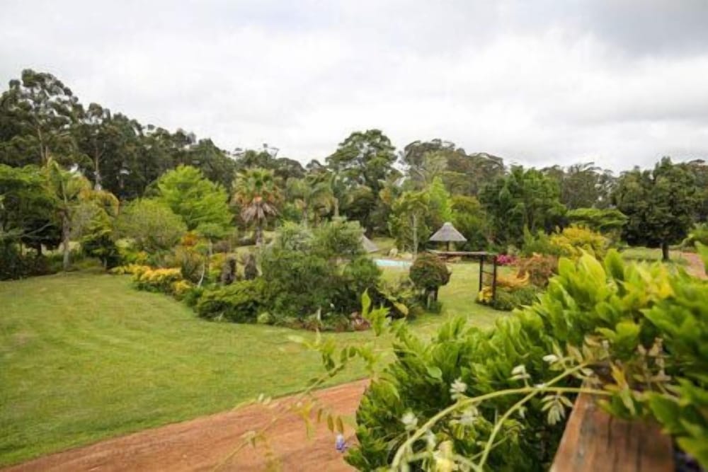 Coral Tree Cottages 14/19