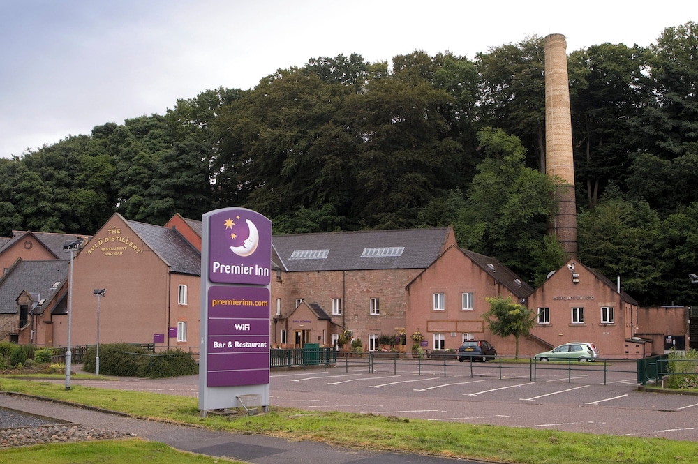 Premier Inn Inverness Centre (Millburn Rd) 7/67
