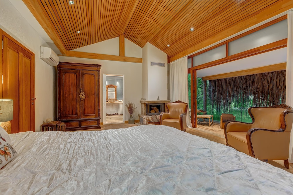 Olympos Lodge 5/50