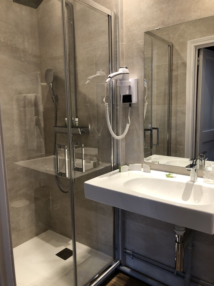 Hôtel La Villa Fleurie 22/69