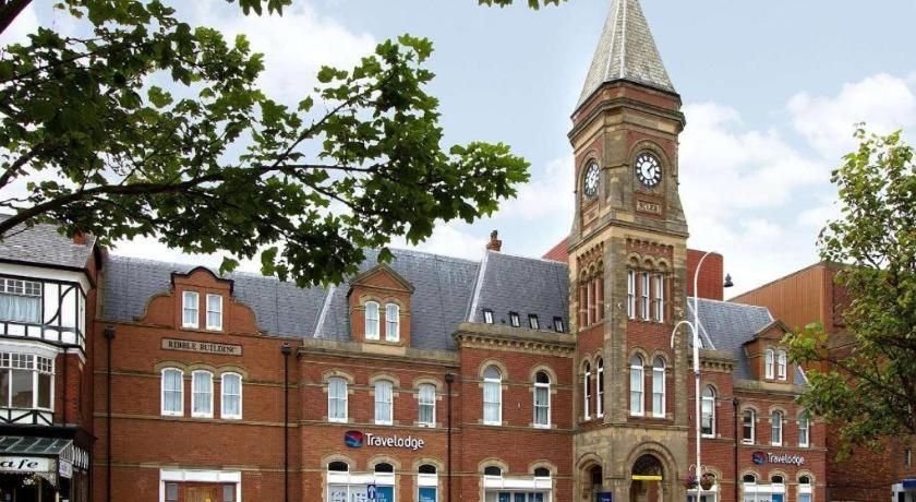 Travelodge Southport 15/17