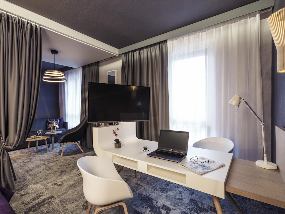 Mercure La Roche Sur Yon Centre 64/76