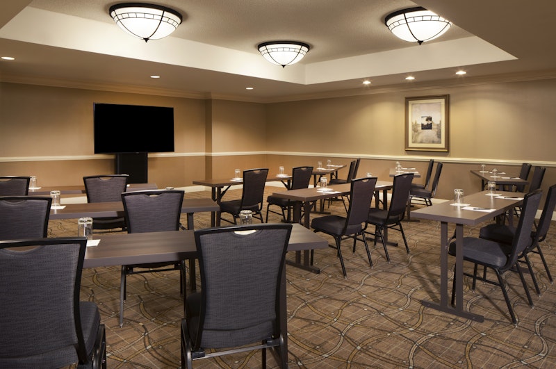 Hilton Alexandria Old Town 67/74