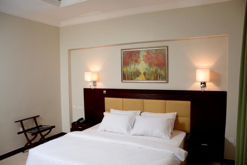 1 BEDROOM, ROYAL, SUITE, CITY VIEW