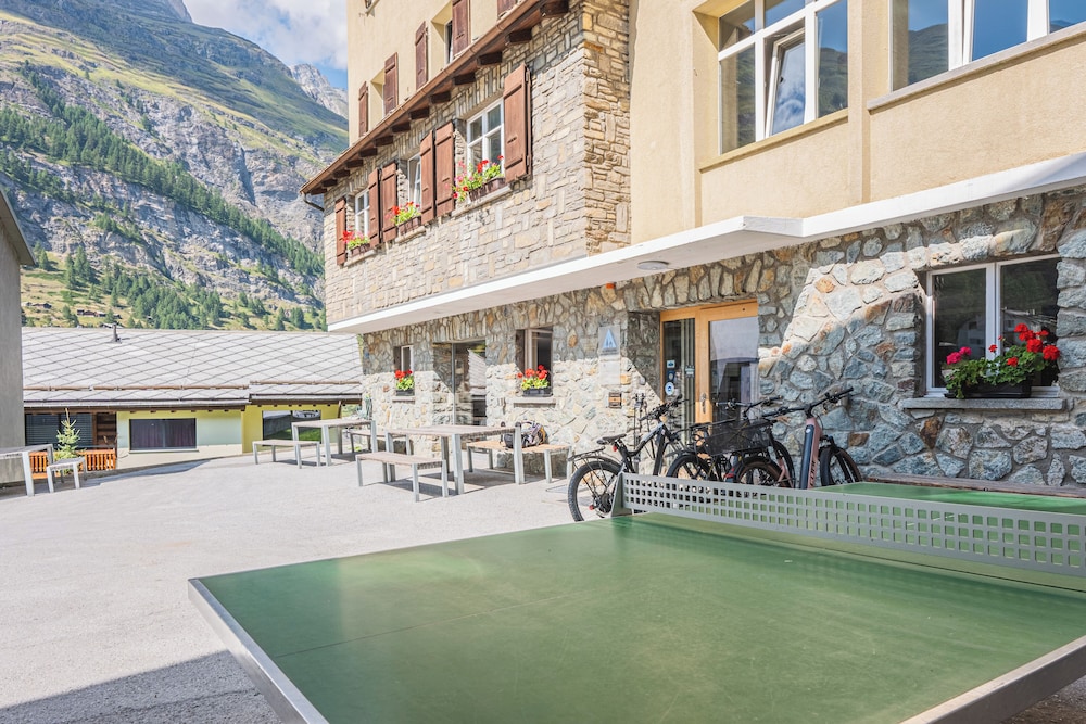 Youth Hostel Zermatt 62/64
