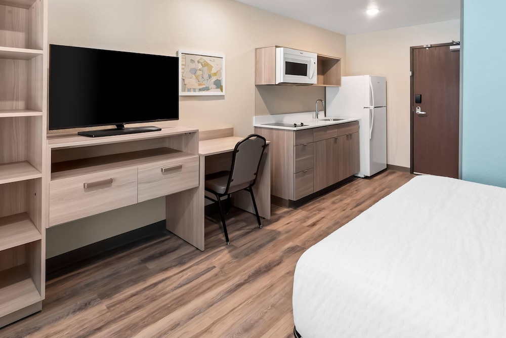 WoodSpring Suites Greenville Airport 32/42