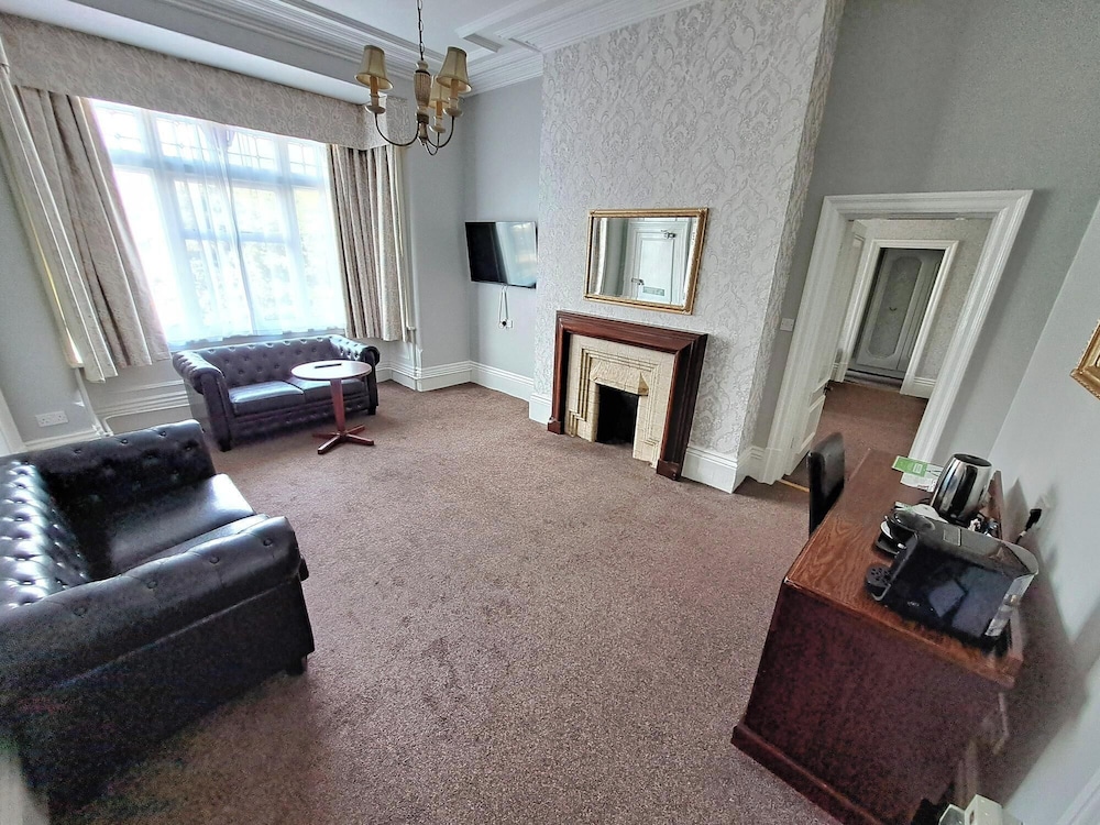 Prince of Wales Hotel Southport 41/62