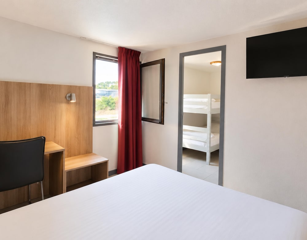 BRIT HOTEL PLAISANCE 29/61