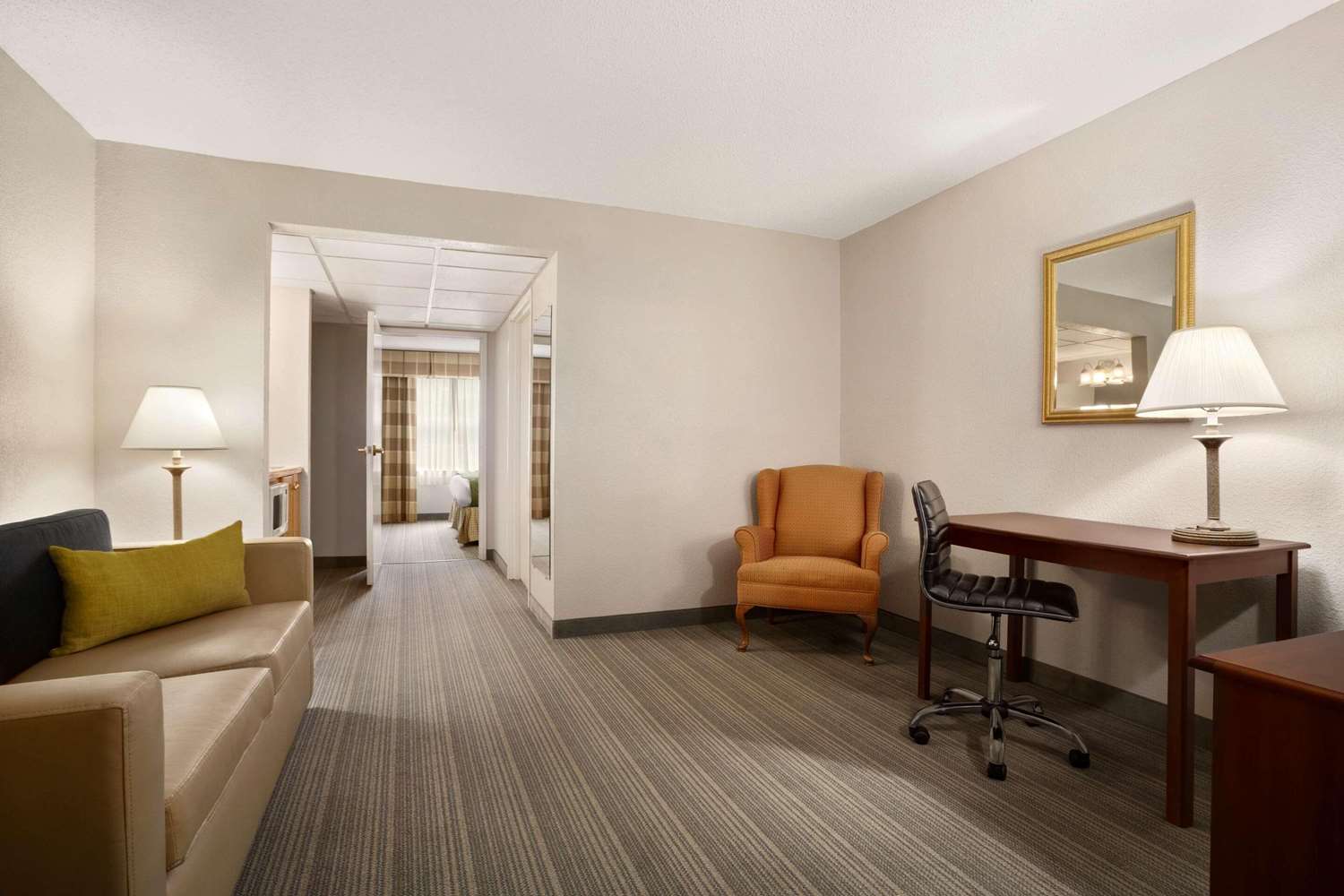 Country Inn Suites By Radisson Charlotte University Place Nc 15/24