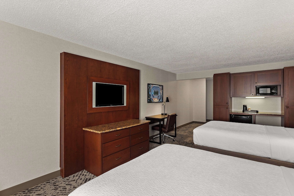 Room, 2 Double Beds, Patio, Pool Access