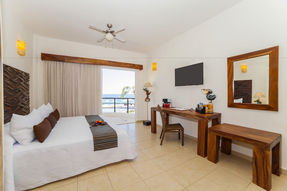 Quinta Bella Huatulco 47/70