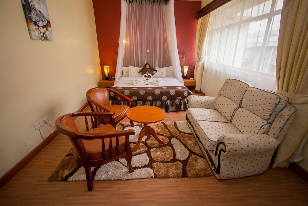 Hillcourt Resort Spa 50/76