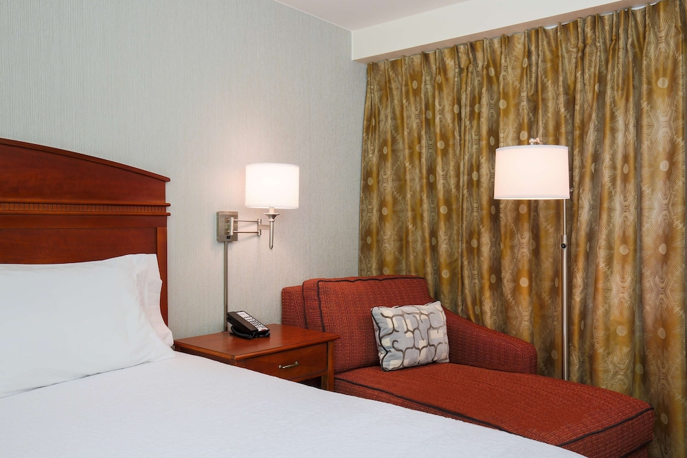 Hampton Inn Anchorage 9/33