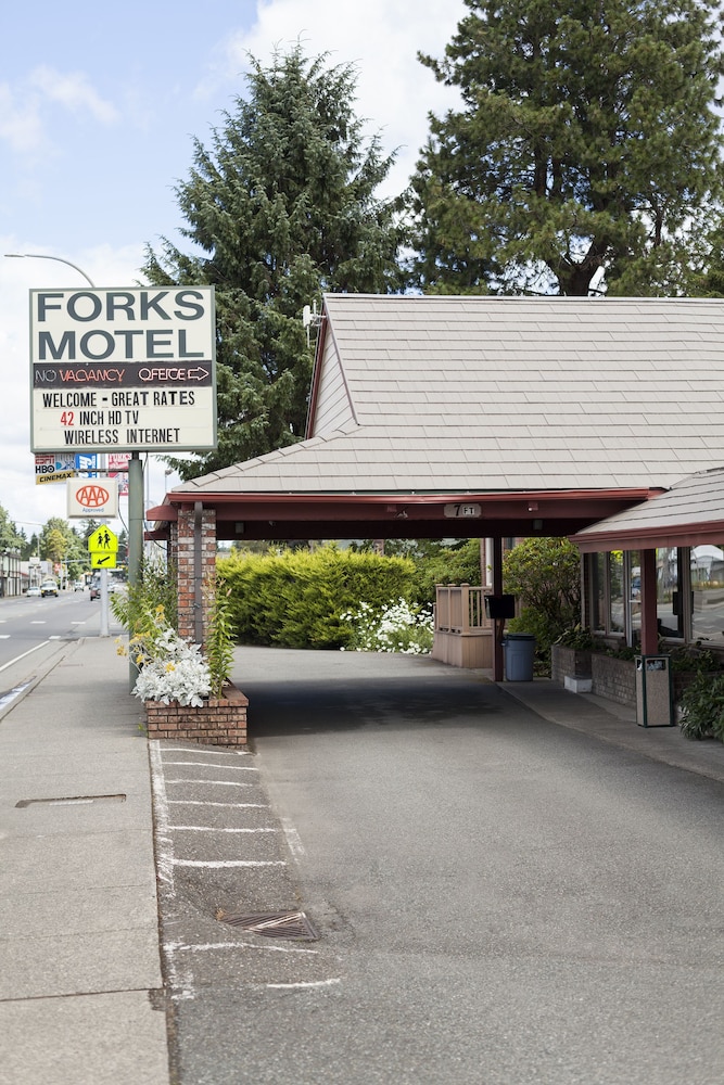 Forks Motel 40/50