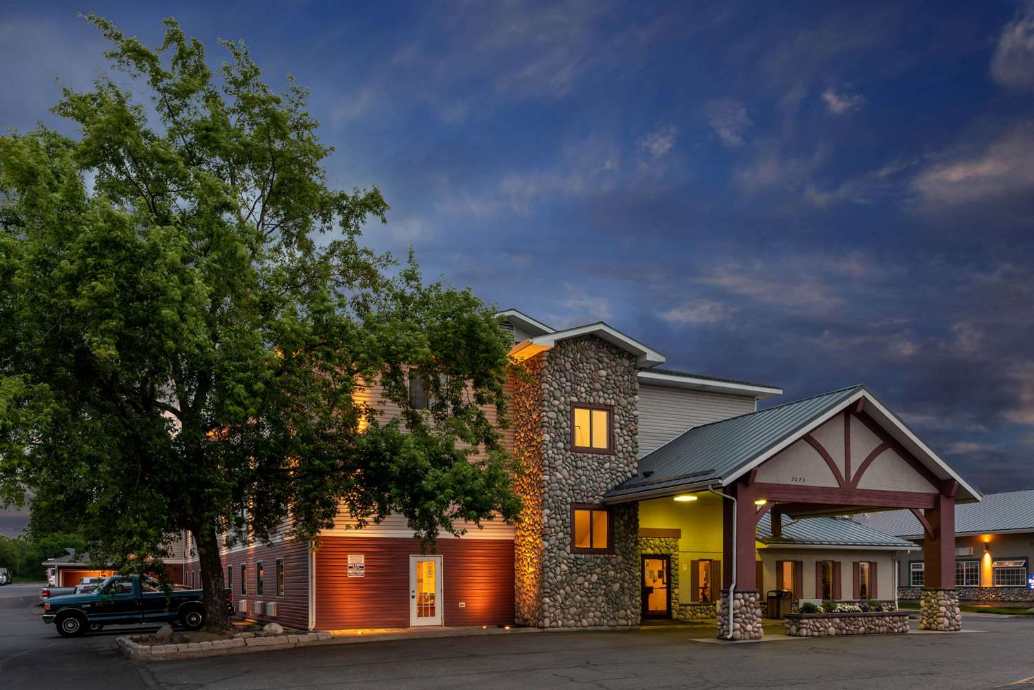 Super 8 By Wyndham Spokane Valley 2/33
