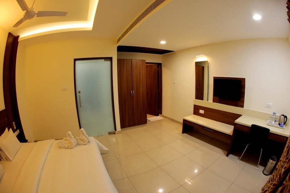 Rathna Residency 11/17