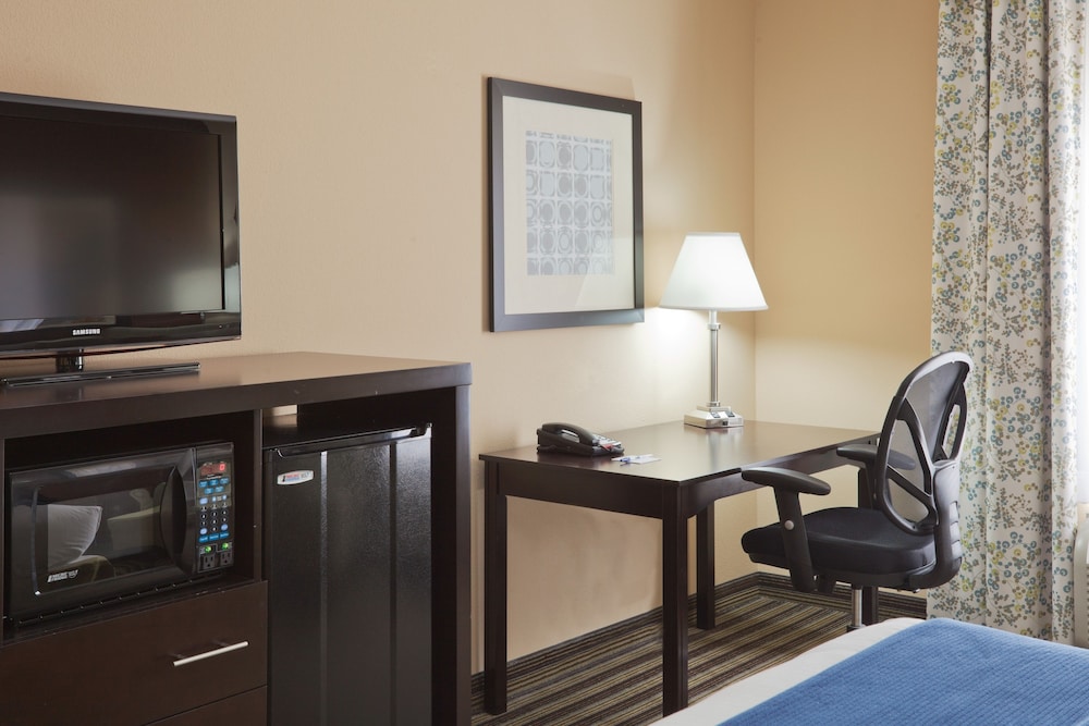 Holiday Inn Express Columbia 48/49