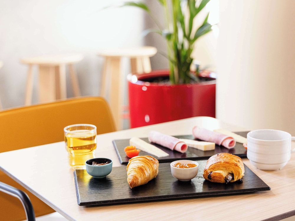 Ibis Budget Nanterre La Defense 48/52