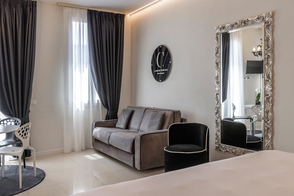Opera Relais De Charme 50/72