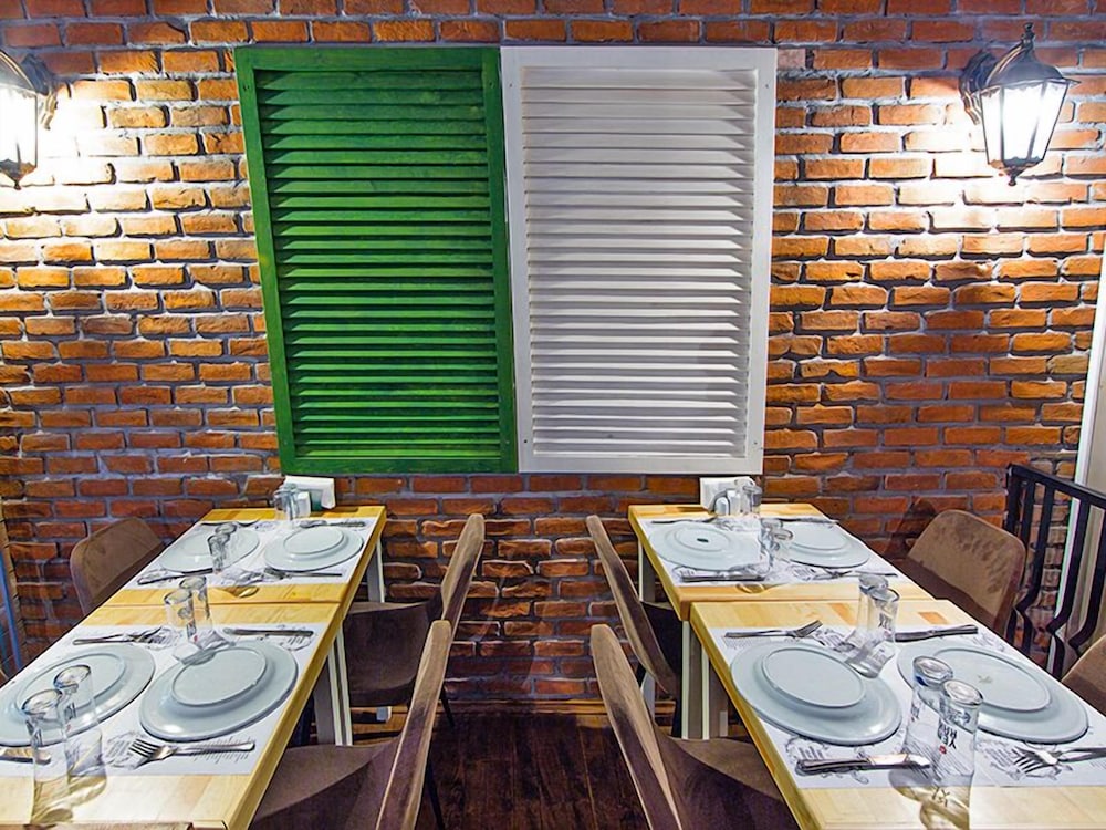 Kuzen Otel - Adults Only 25/50