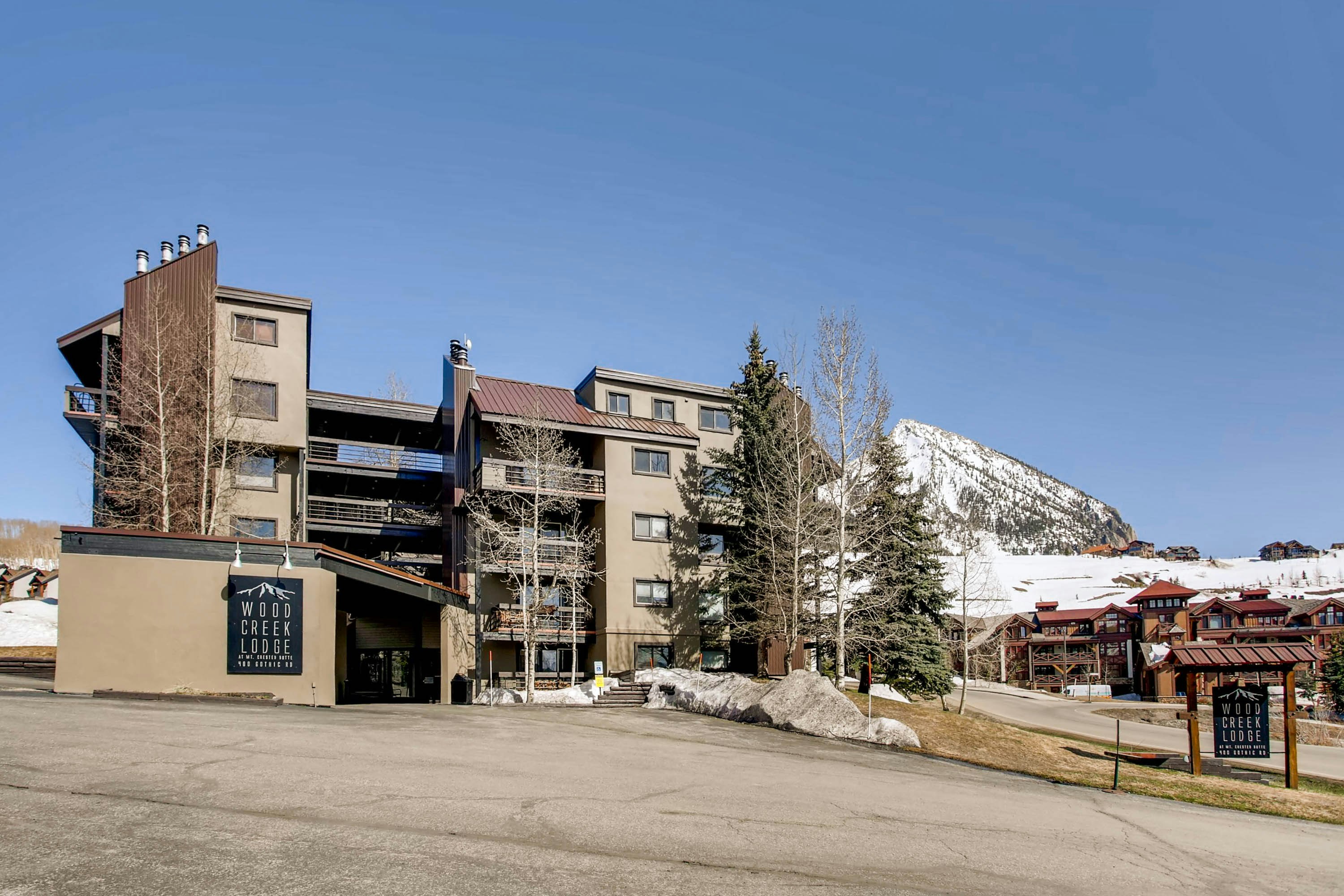 Plaza Condominiums 43/45