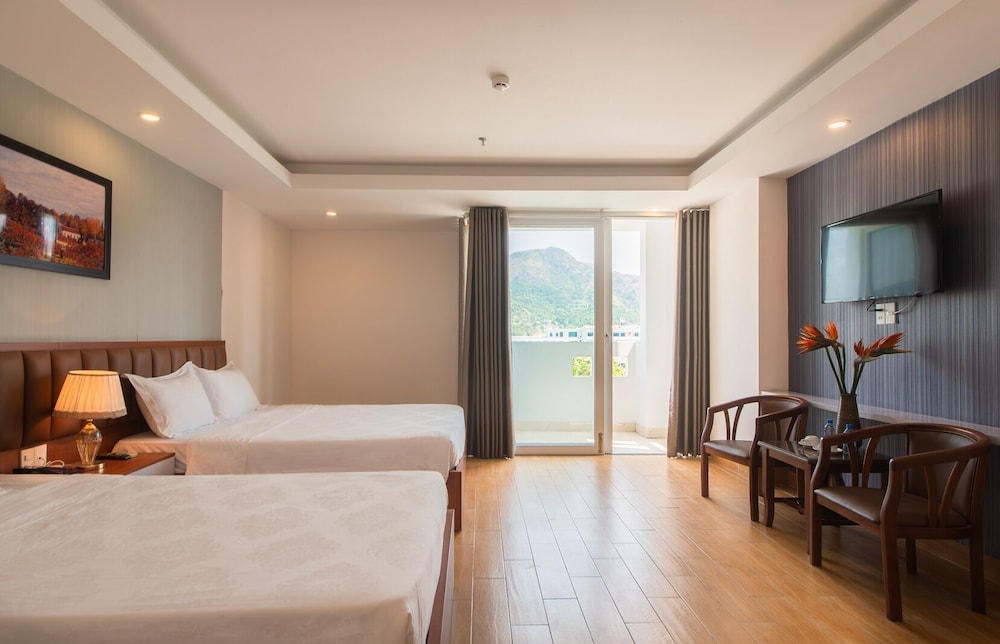 Canary Nha Trang Hotel 10/38