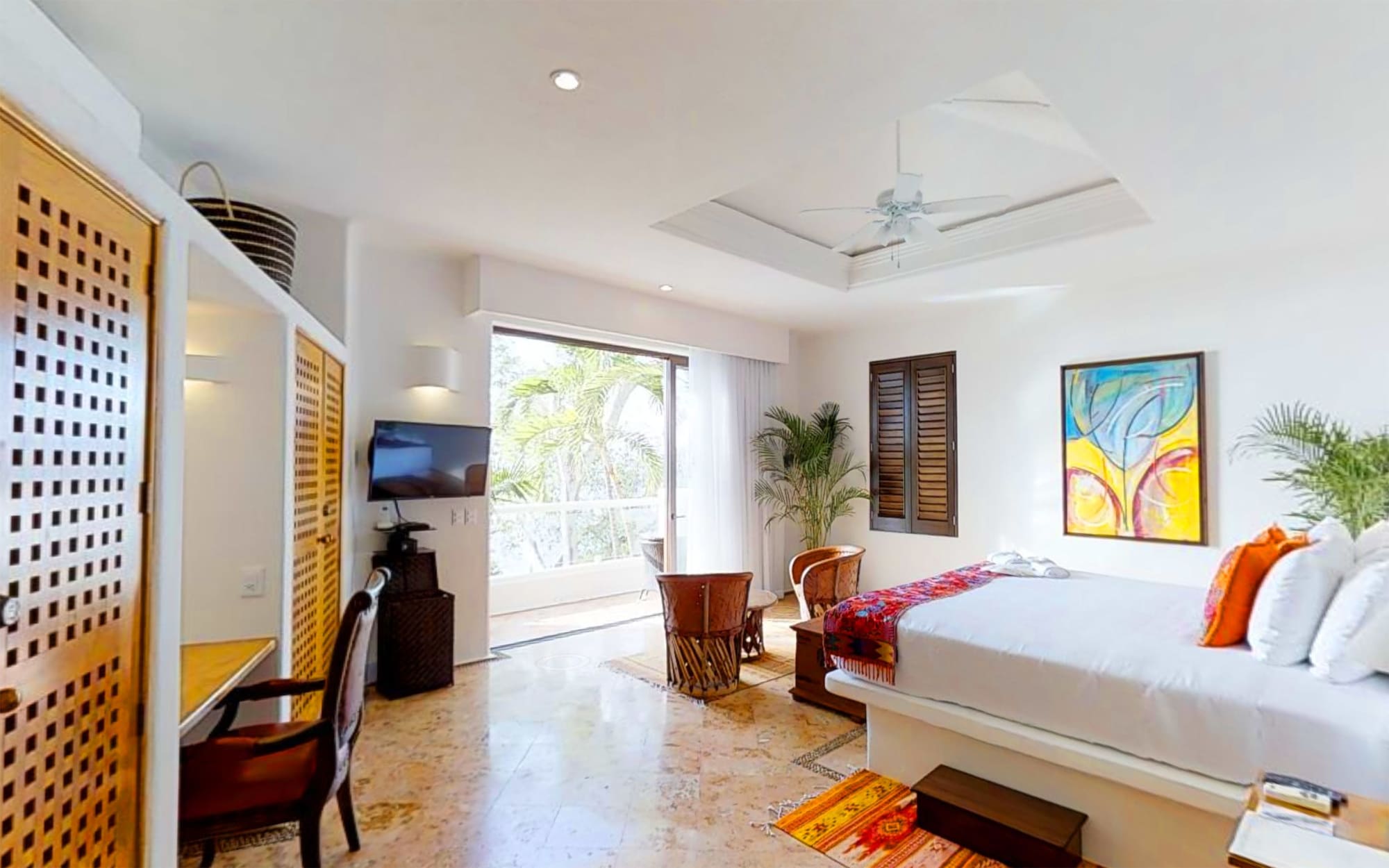 SUITE, KING BED, OCEAN VIEW