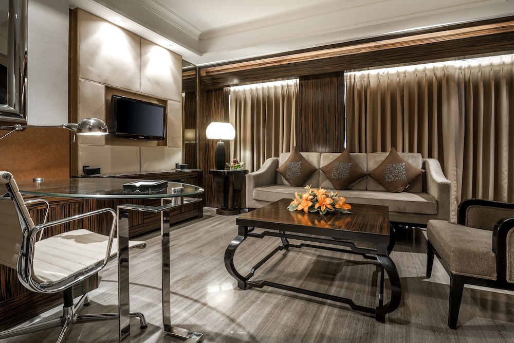 HYATT AHMEDABAD 33/50