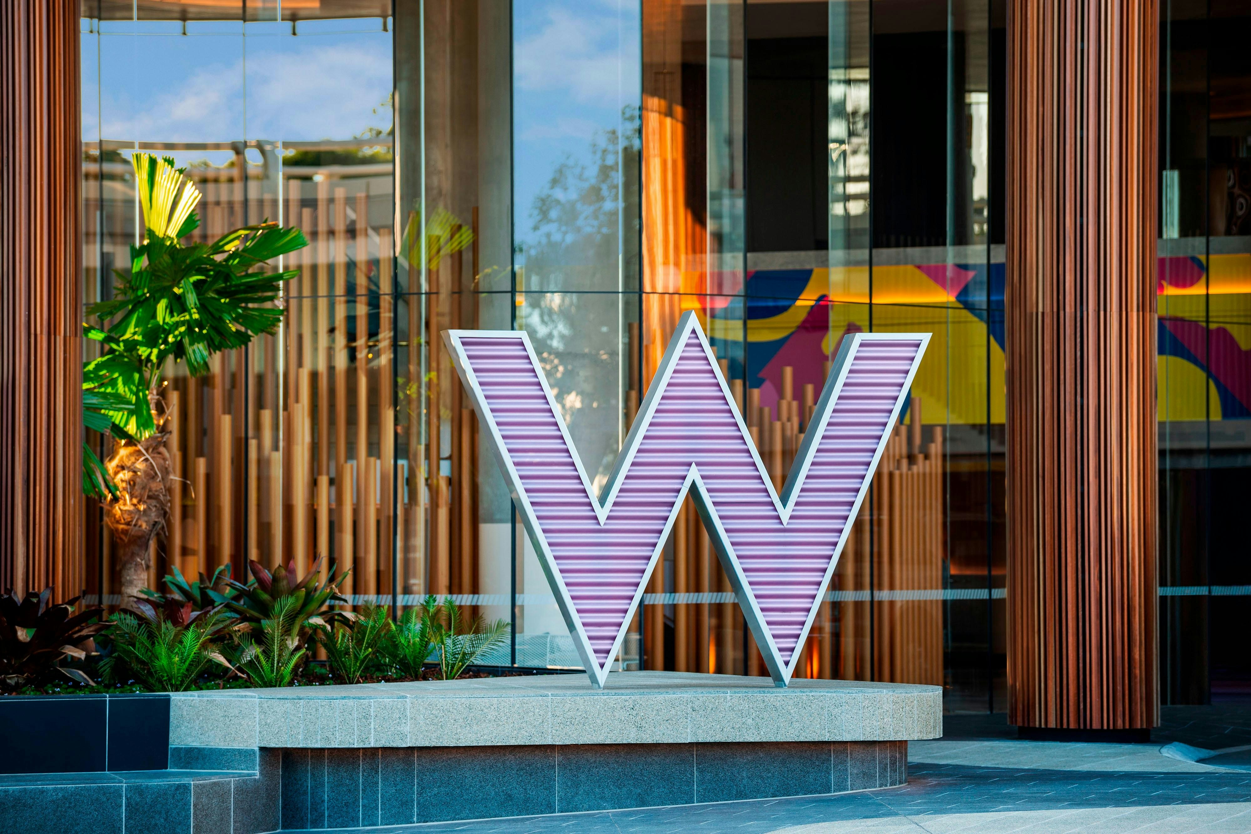 W Brisbane 30/32