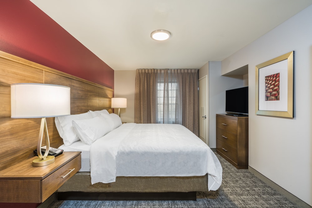 Staybridge Suites Anchorage 25/76