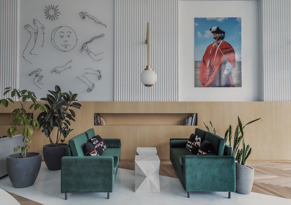 Met Hotel 35/50