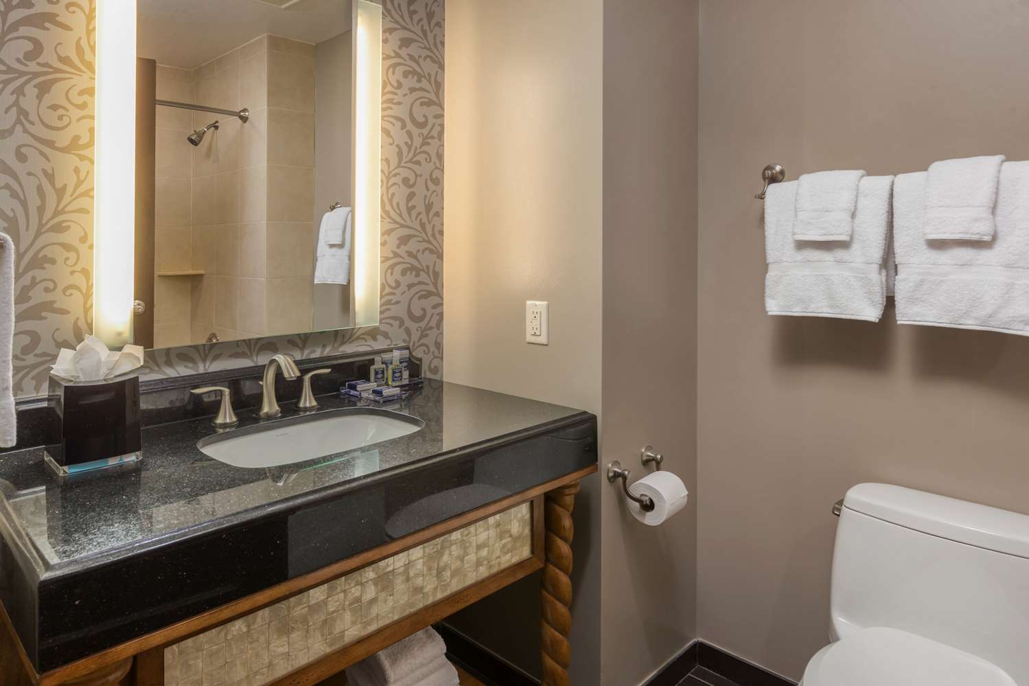 Wyndham Grand Orlando Resort Bonnet Creek 50/52