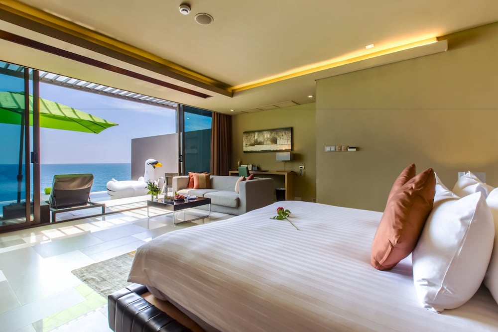 DELUXE, SUITE, PRIVATE POOL