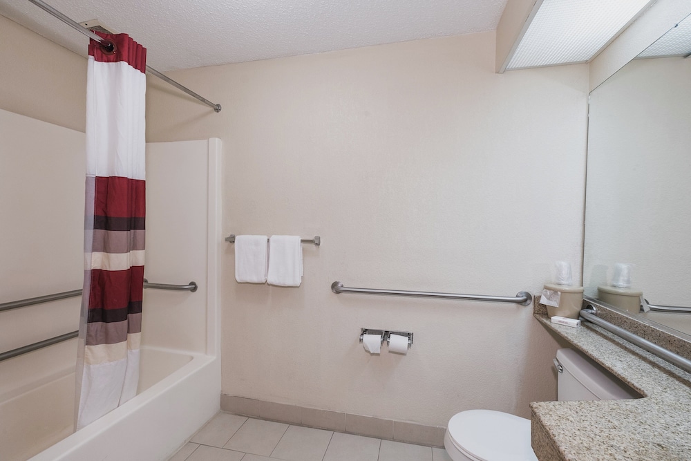 Wingate by Wyndham Augusta I-20 53/56