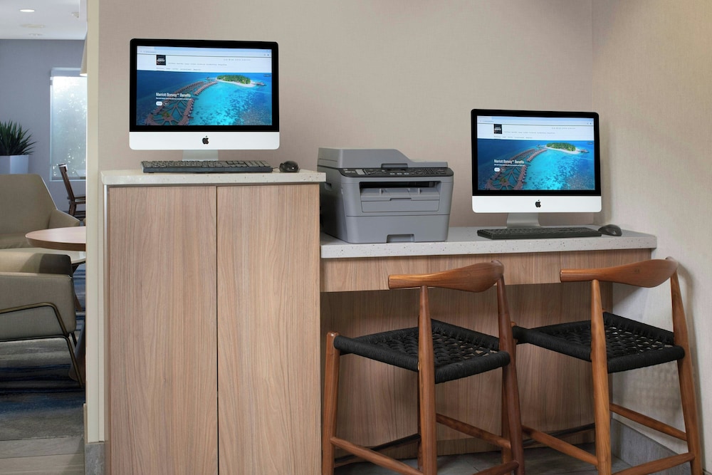 Fairfield Inn & Suites By Marriott Waco North 67/73