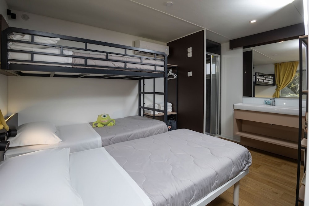 Hu Firenze Certosa Camping In Town 16/50