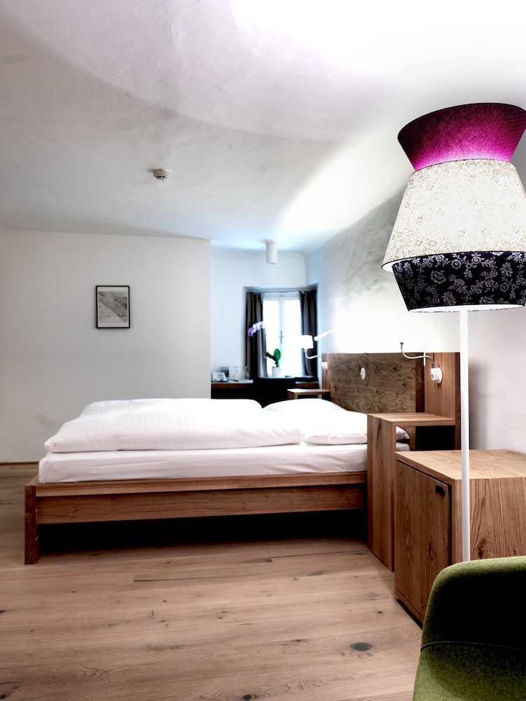 Arthotel Blaue Gans 6/76