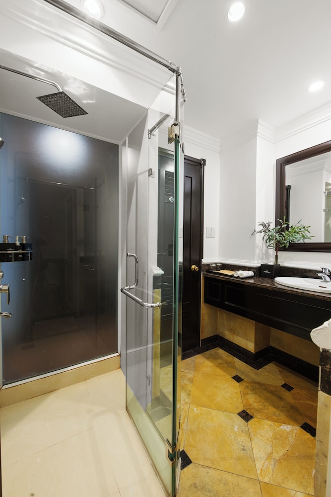 Ninh Binh Legend Hotel 50/50
