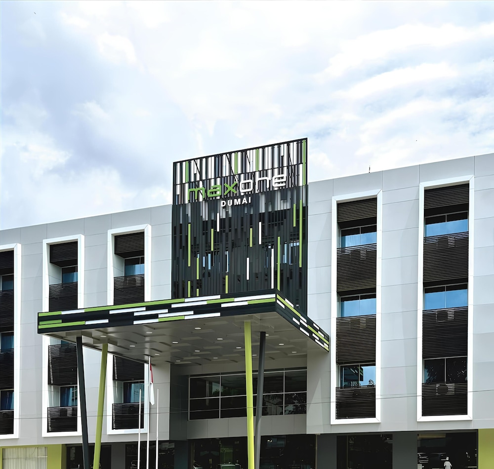 MaxOne Hotel Dumai in DUMAI