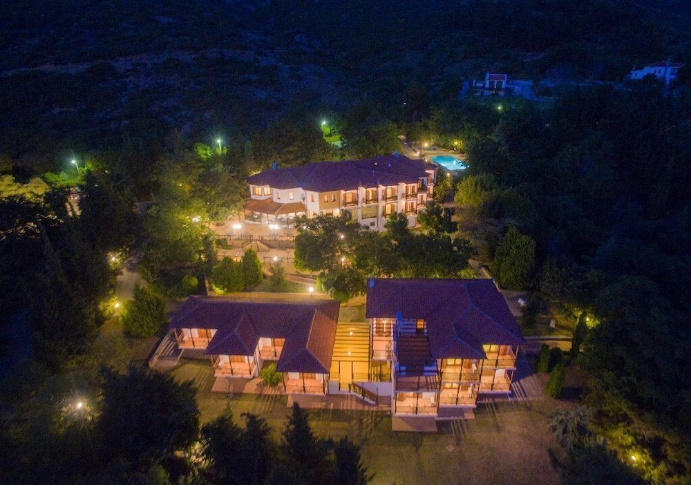 Roxani Country House Resort in Maroneia-Sapes
