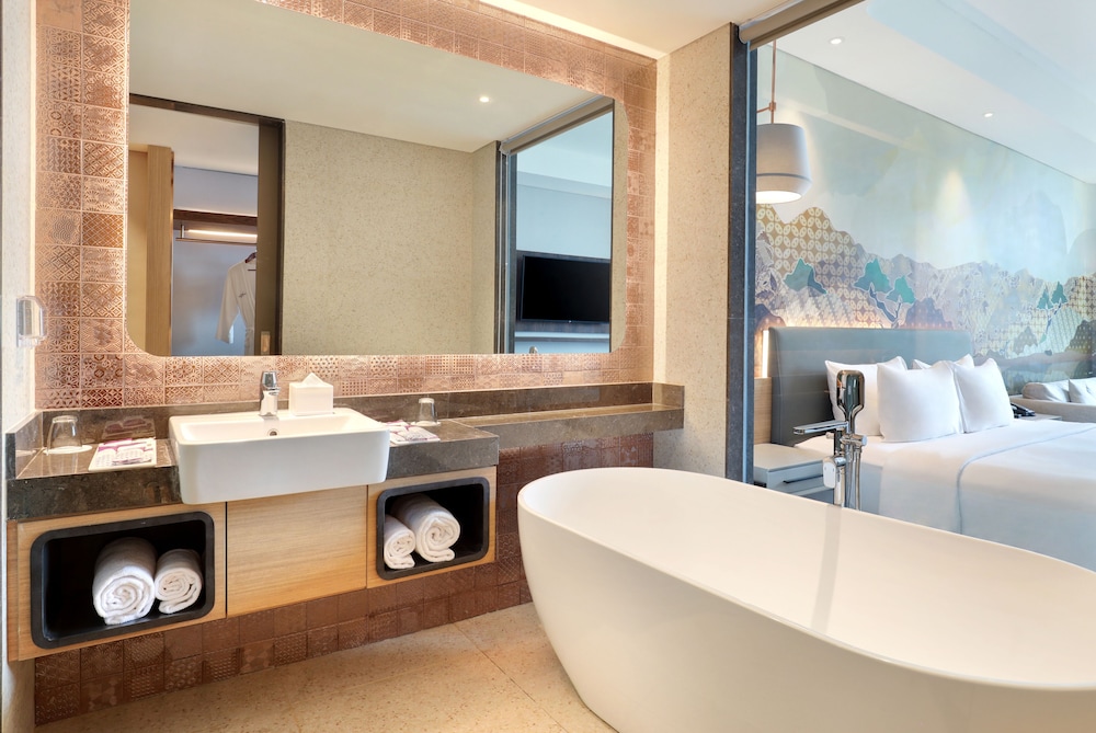 Mercure Jakarta Gatot Subroto 24/78