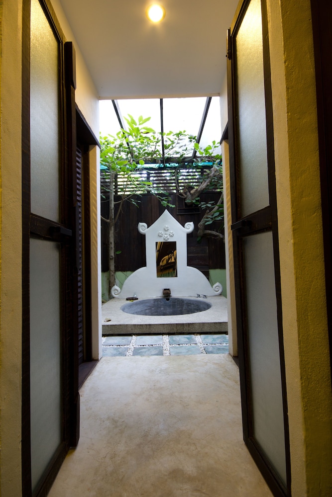 Rainforest Chiangmai Hotel 46/81
