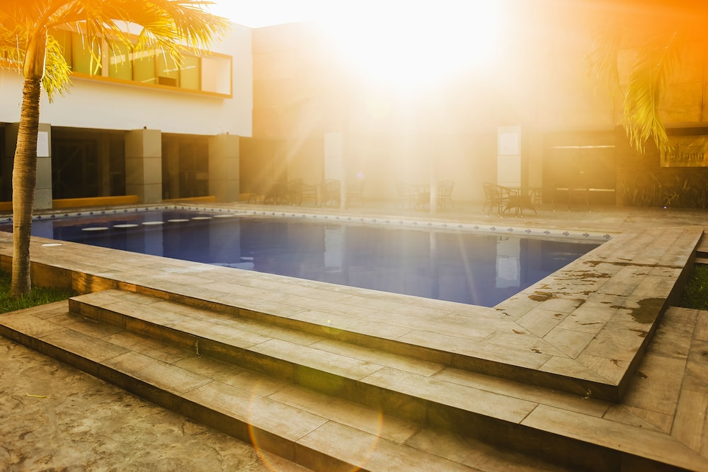 Hotel Plaza Mirador by Kavia 70/74