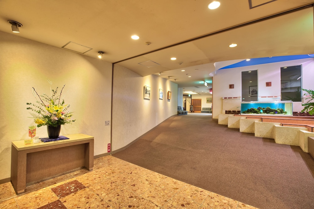 Okinawa Hotel 9/71