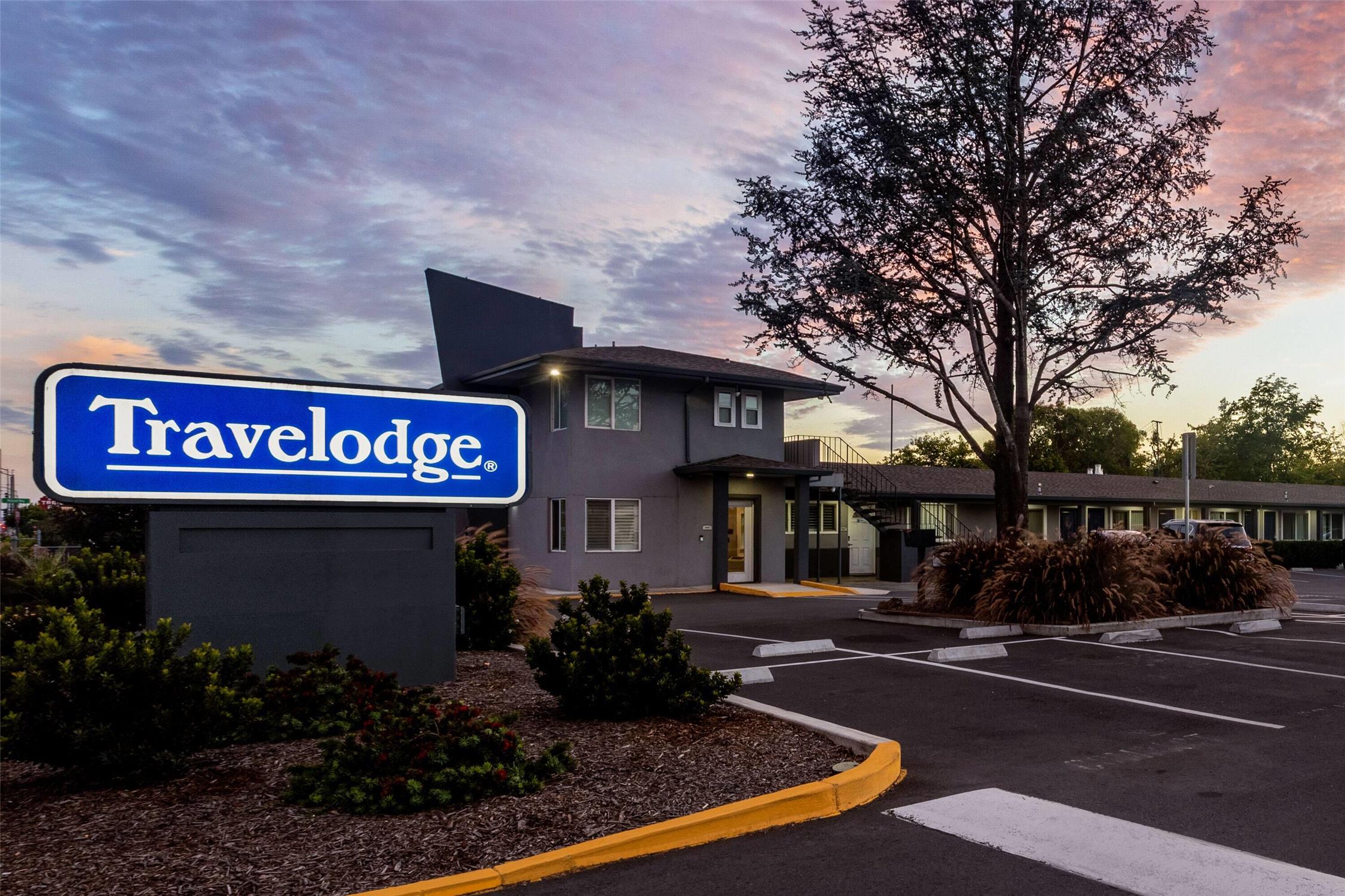 Travelodge By Wyndham Santa Rosa Wine Country 9/17