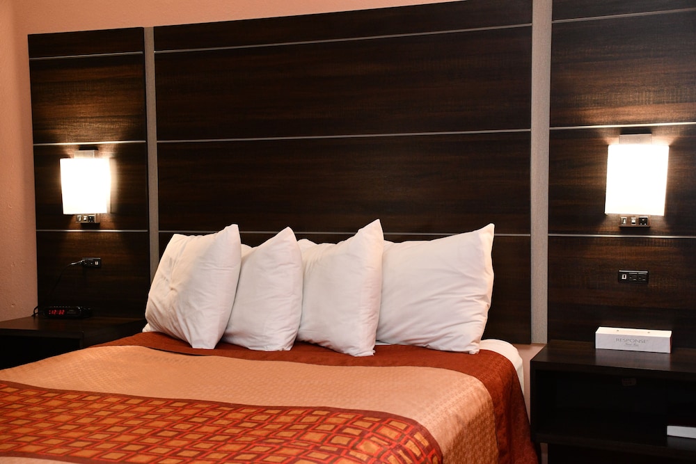 Regency Inn Suites 39/57