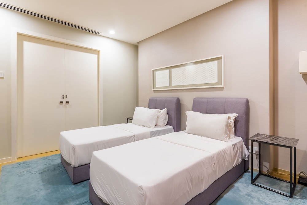 188 Serviced Suites & Shortstay Apartments 7/36