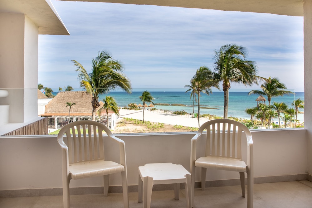 Bahia Principe Explore Tulum - All Inclusive 10/78